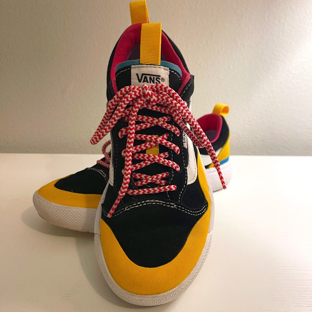 Vans Ultrarange Exo shoes, Woman Sz 7.5, Multi color Yellow, Pink, Blk, White.